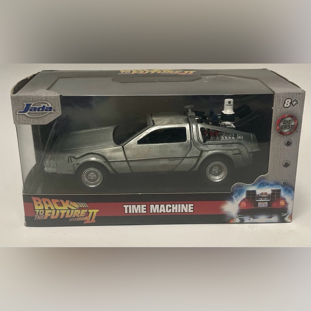 Jada Back II The Future 2 1:32 Die Cast Time Machine